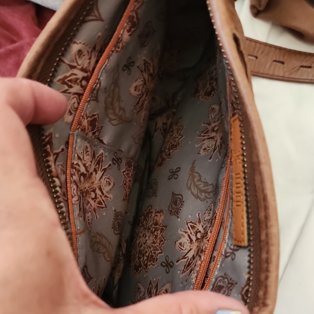 HOBO Vintage Grunge Distressed Rich Brown 100% Genuine Leather Shoulder Bag - Picture 10 of 14